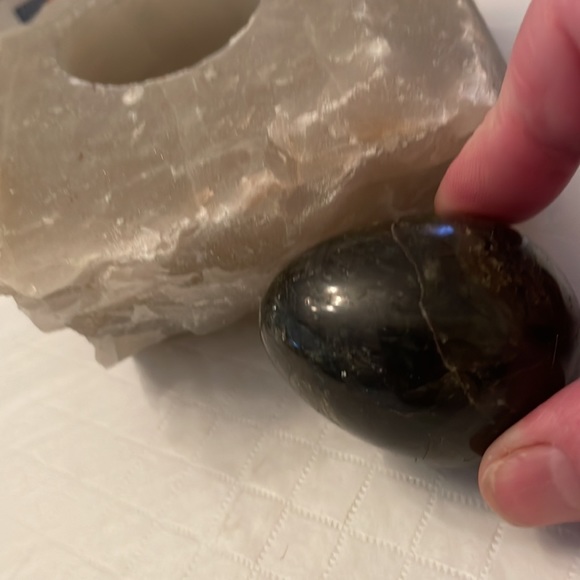 Green Egg Shaped Labradorite with many inclusions. W 5” x L 6”. - Picture 2 of 5